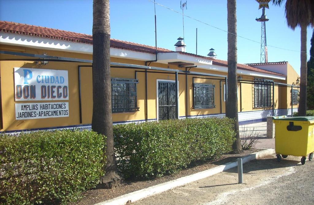 Hostal Don Diego San Juan Del Puerto Dış mekan fotoğraf